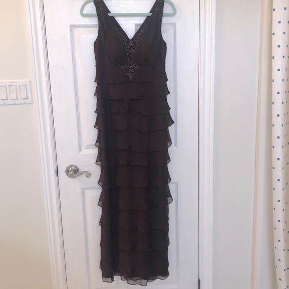 Purple floor length tiered evening dress, size 6 - Picture 2 of 8